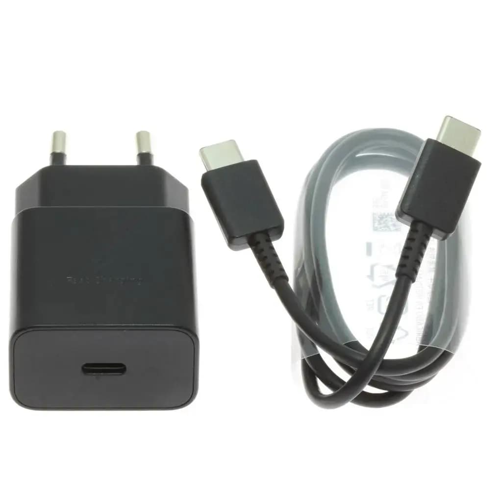 Зарядное устройство Samsung EP-T1510EBE, 15 Вт, USB-C, чёрное