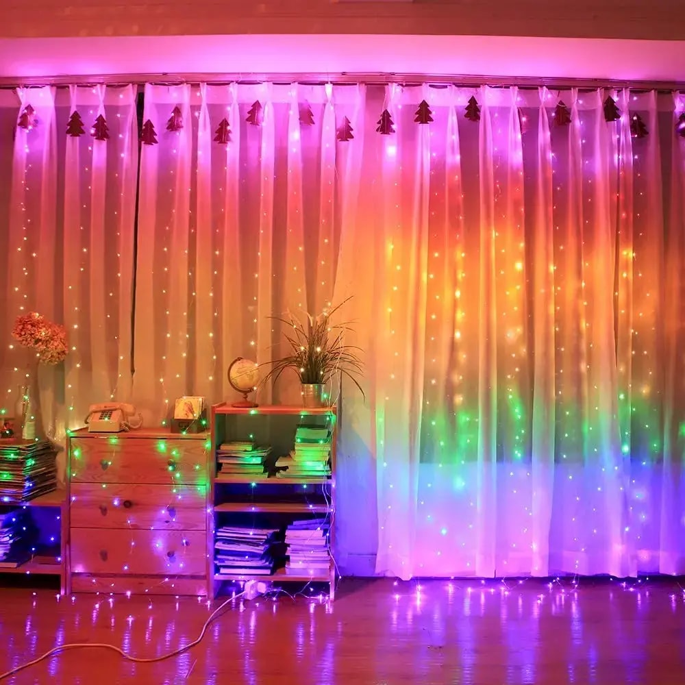 Fusion 300 LED Christmas lights, 3 × 3 m, IP20